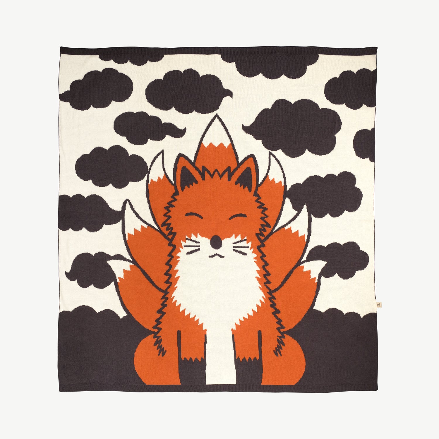 'kitsune (fox)' beluga knit blanket