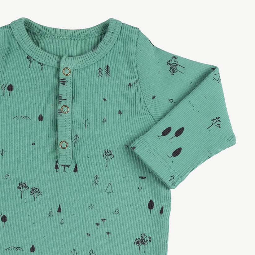 'the woods' malachite green rib henley top