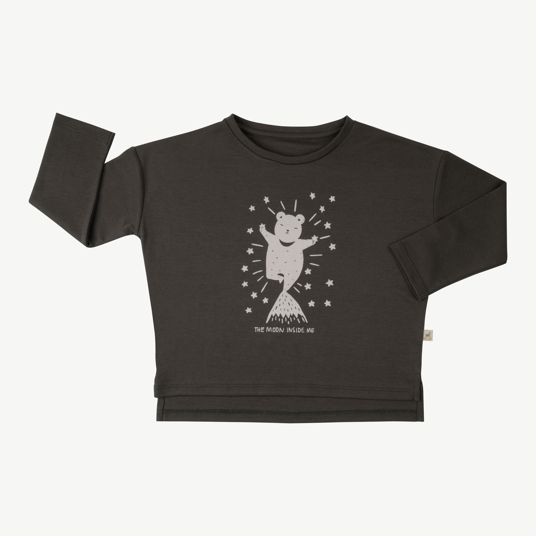 'the moon inside me' beluga oversized t-shirt