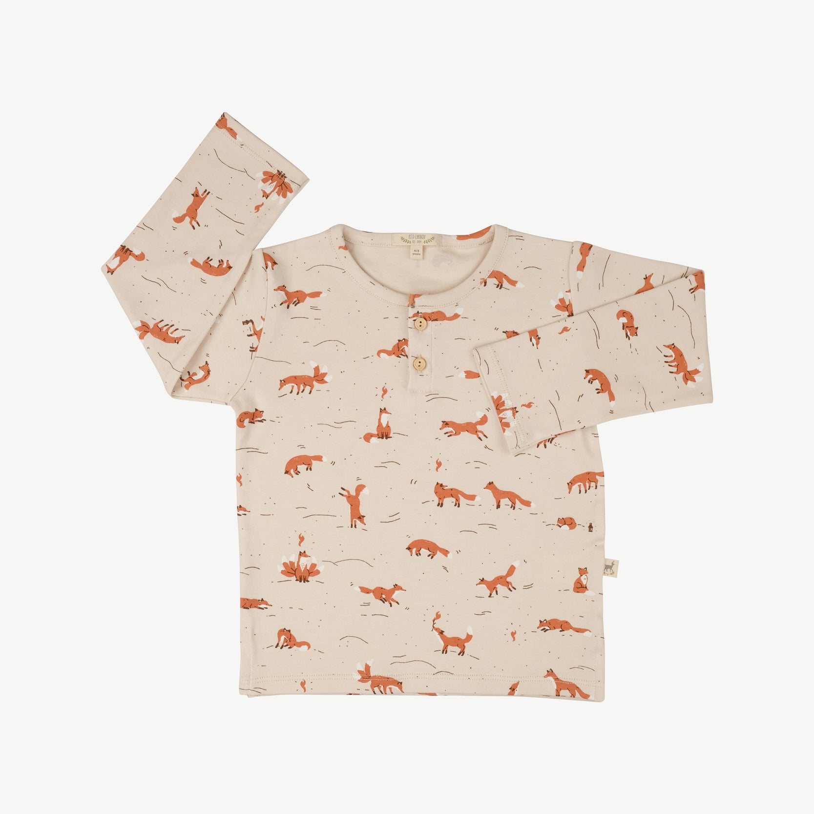 'mountain kitsune (foxes)' sandshell buttons t-shirt