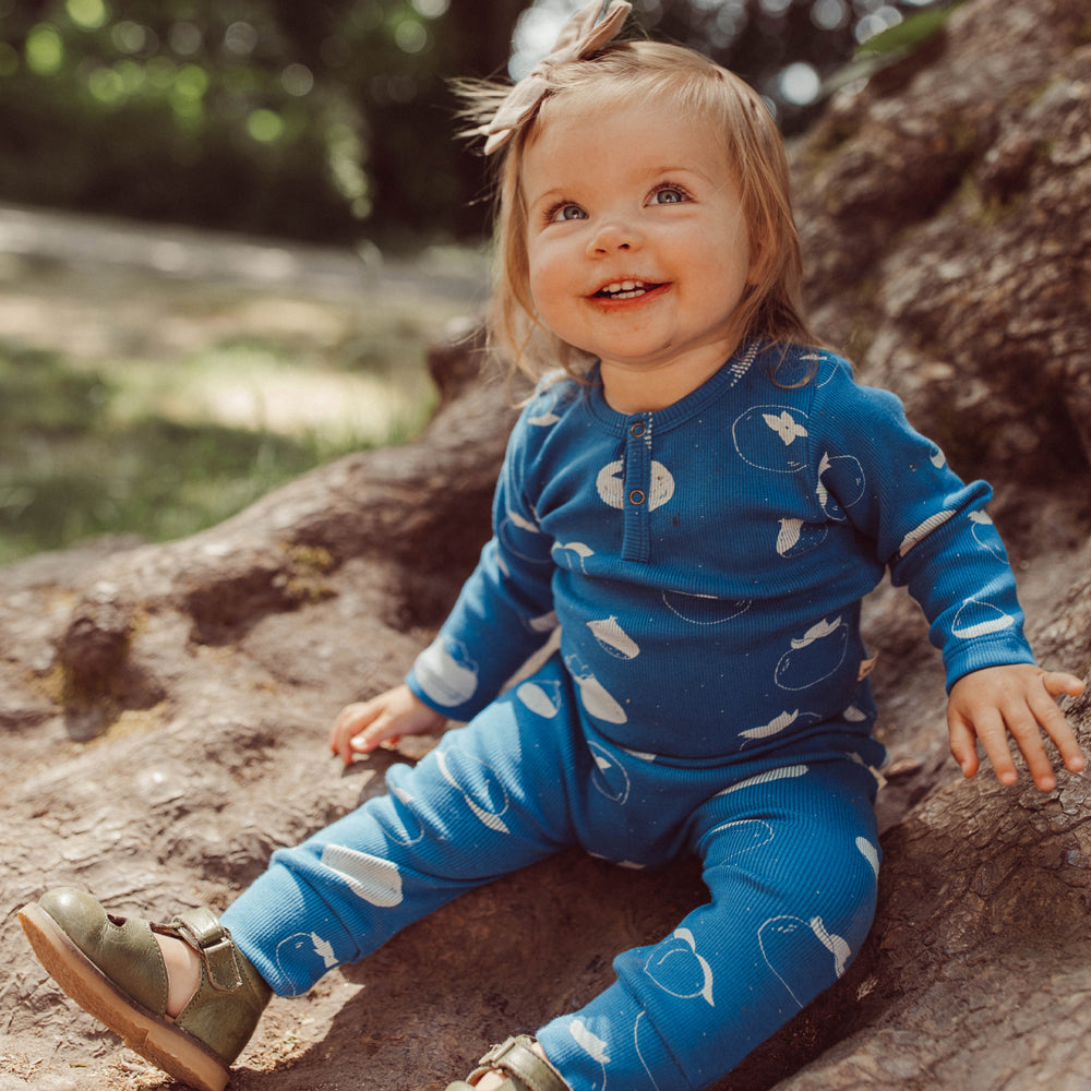 'fruitful patience' dark blue rib leggings