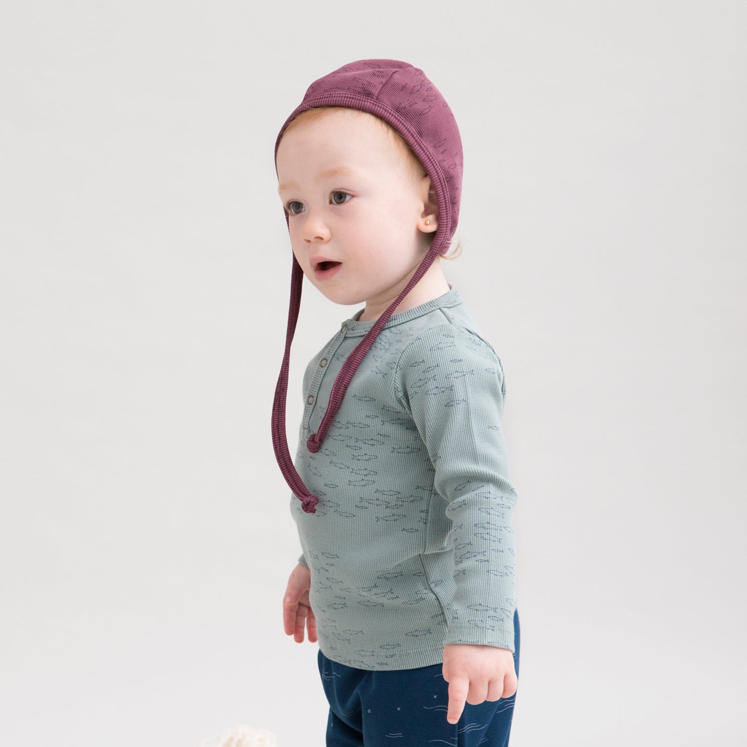 'schooling fish' corn silk ribbed bonnet